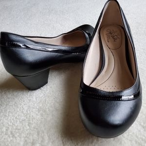 Life Stride womens black size 9 shoes